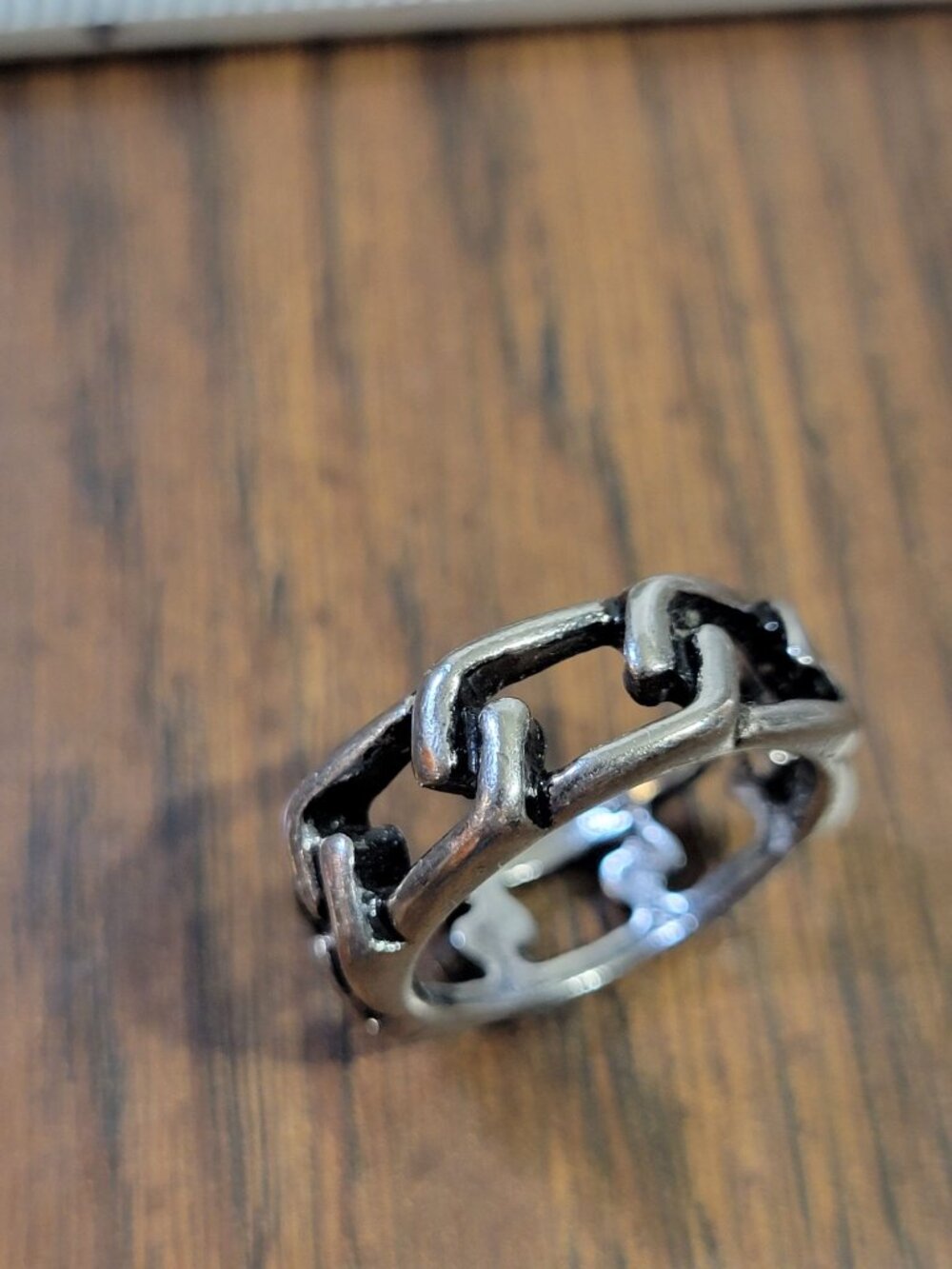Chain-Link Style Band Ring, Size - Picture 3 of 5